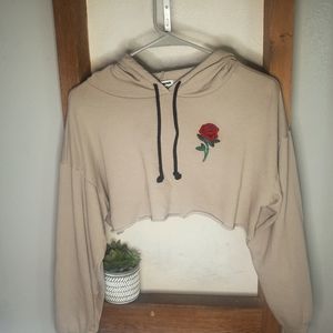 XS Fashion Nova cropped sweatshirt